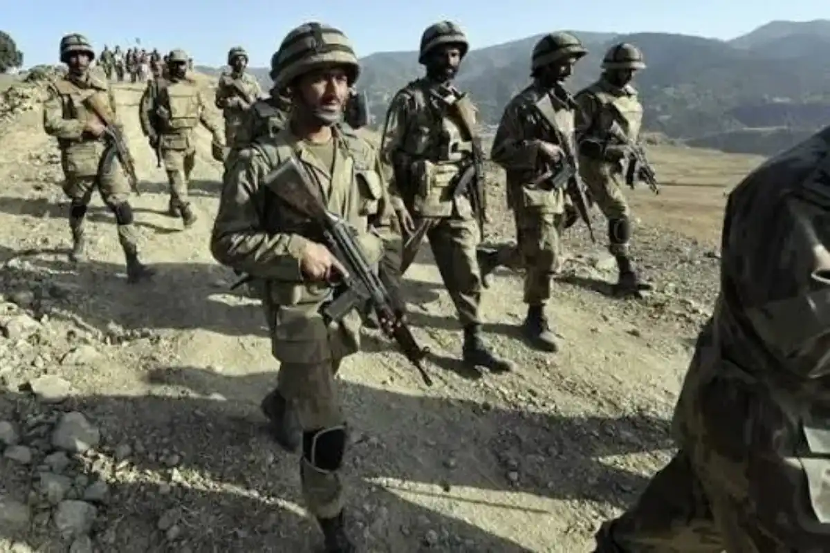 Security Forces Kill Eight Terrorists in Quetta, Noshki and Khuzdar