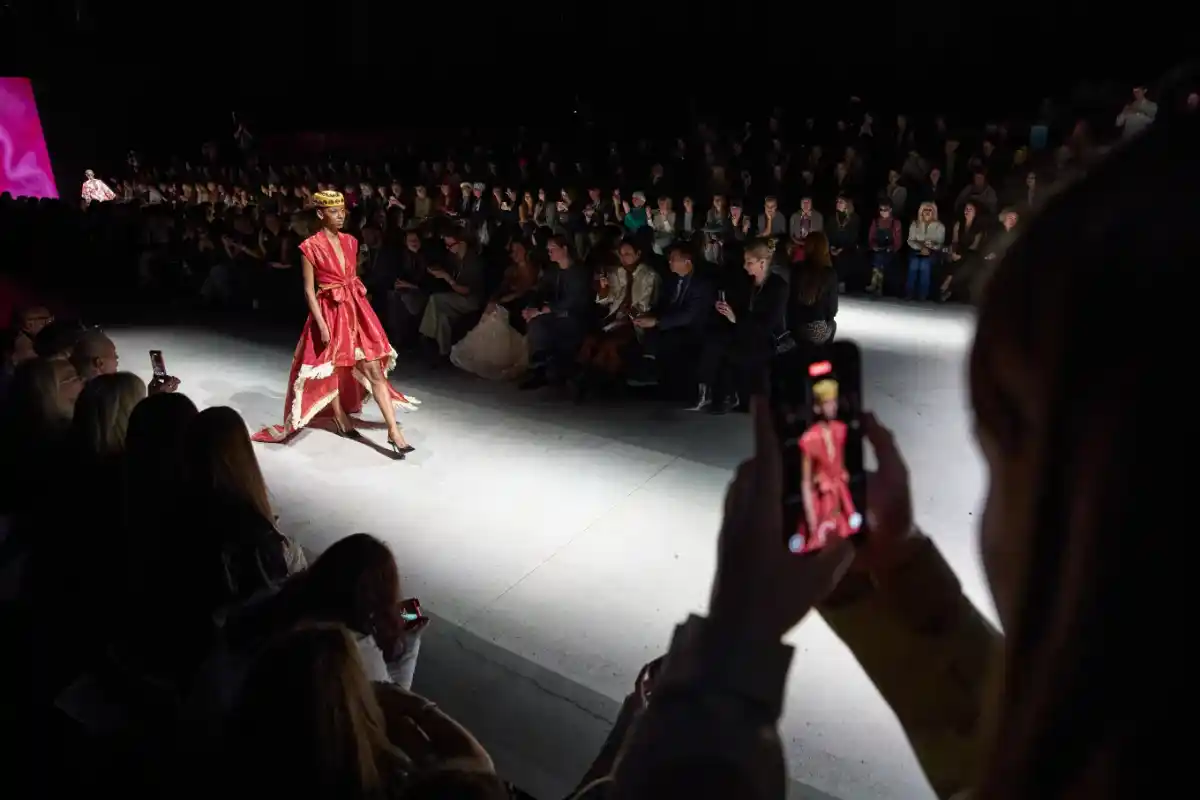 Moscow Fashion Week Showcases New Talent and Regional Designers