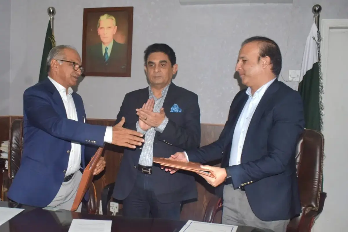 FGEHA, FDHL sign MoU for housing project on 2,000 kanals in Capital Smart City