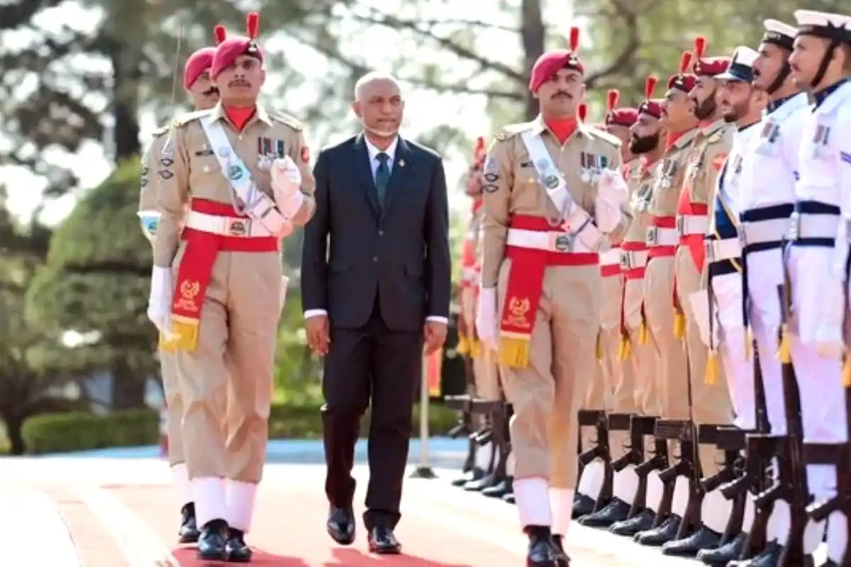 Maldives President Receives Guard of Honour at PM House