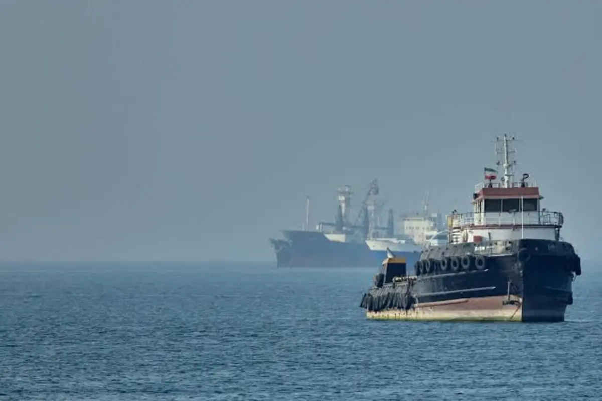 IRGC Warns Ships in Hormuz Against Switching Off Navigation Systems
