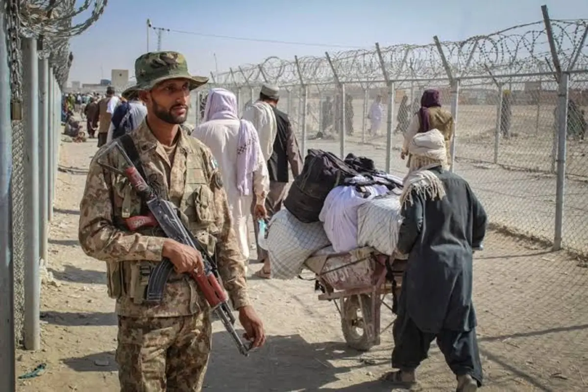 Pakistan Army Responds to Afghan Taliban Firing Along Border in Upper Kurram