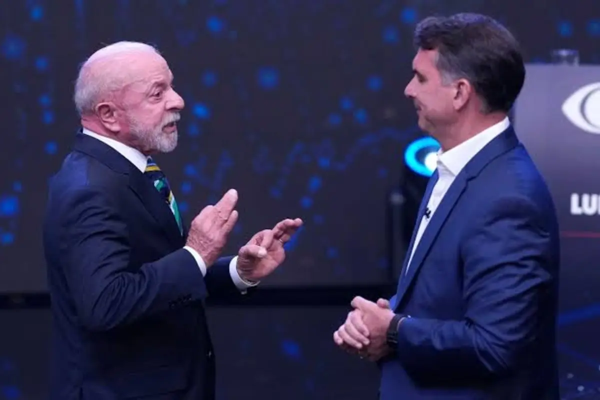 Lula and Flavio Bolsonaro Clash in Heated Debate Ahead of Brazil Run-Off Election