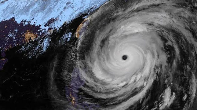 Hundreds of flights cancelled across East Asia as Typhoon Champi roars toward Taiwan